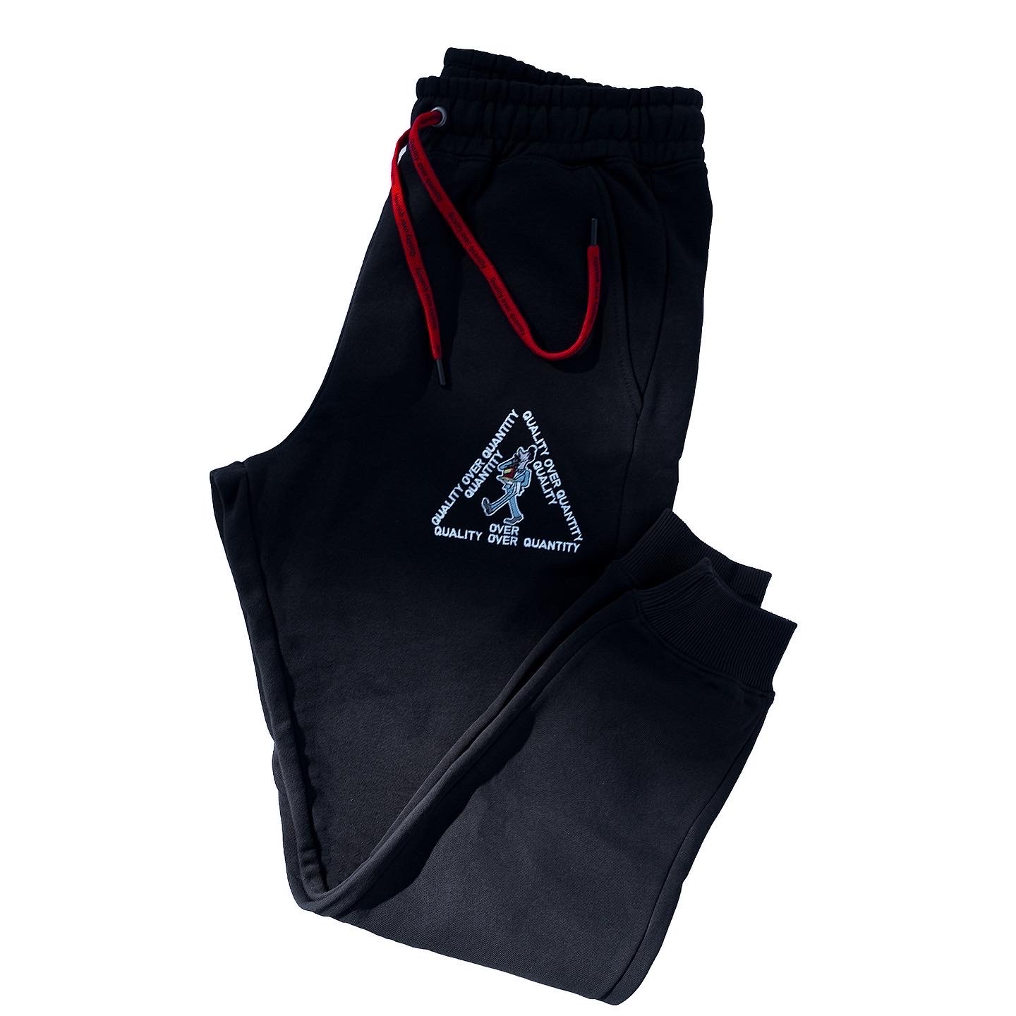 QOQ Jogger / Red Cord